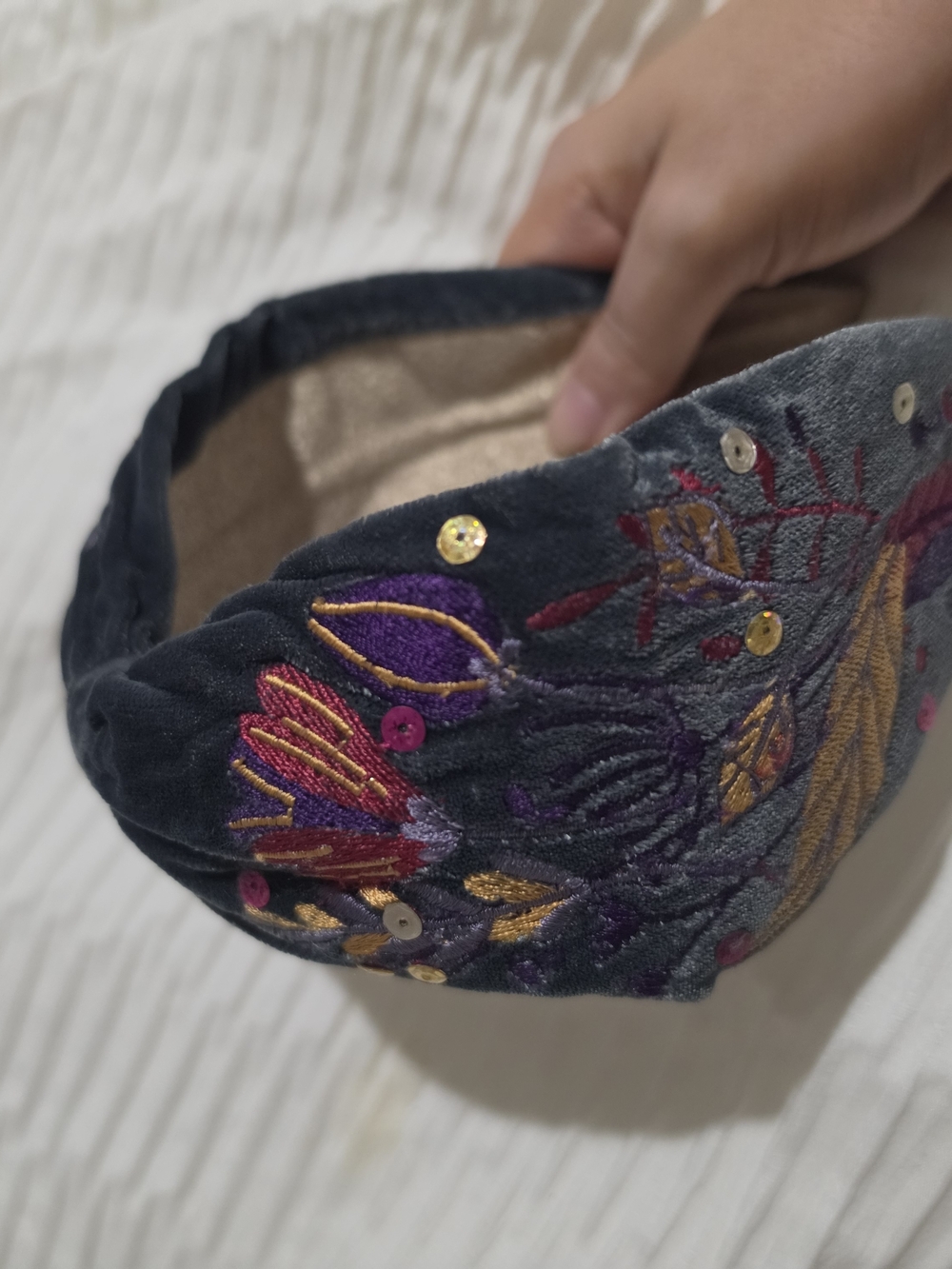 Powder Embroidered Velvet Padded Headband with Sequins - Multicolor Like New